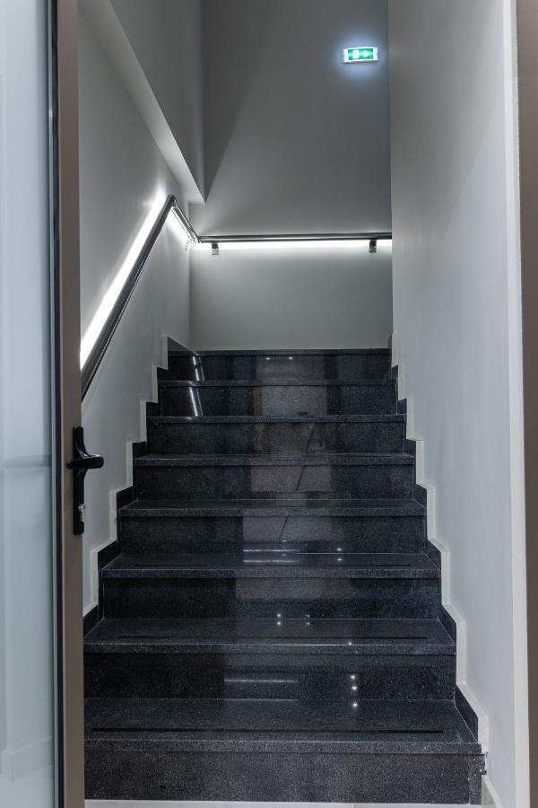 Ammos Luxury Apartments เนอาวรัสนา ภายนอก รูปภาพ