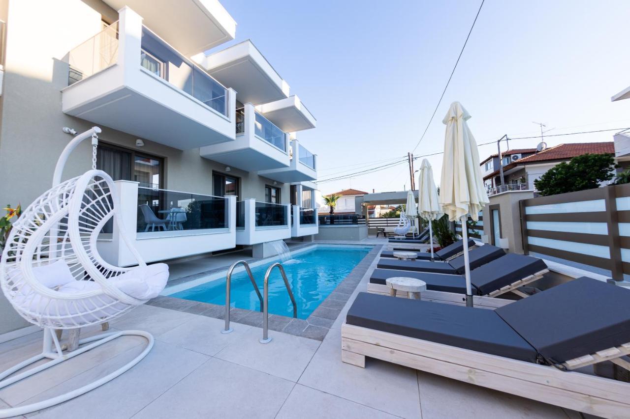 Ammos Luxury Apartments เนอาวรัสนา ภายนอก รูปภาพ