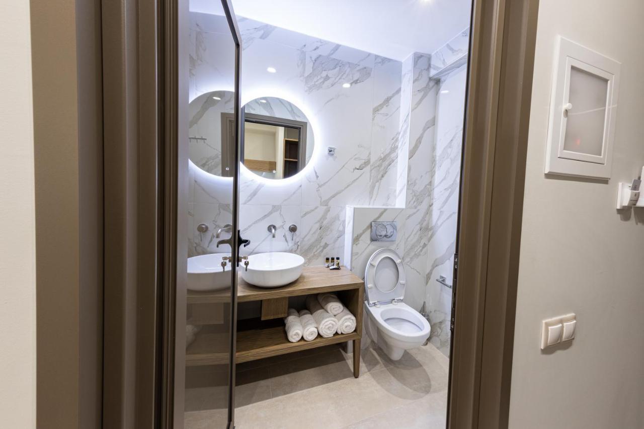 Ammos Luxury Apartments เนอาวรัสนา ภายนอก รูปภาพ