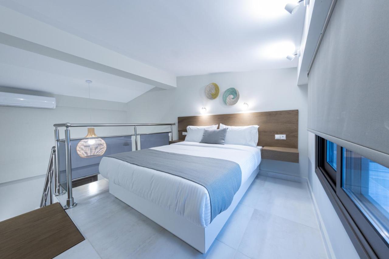 Ammos Luxury Apartments เนอาวรัสนา ภายนอก รูปภาพ