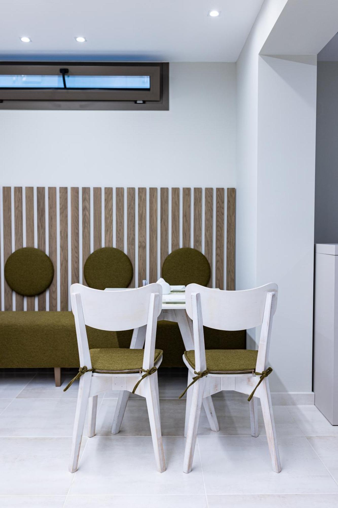 Ammos Luxury Apartments เนอาวรัสนา ภายนอก รูปภาพ