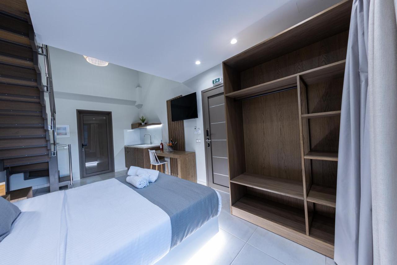 Ammos Luxury Apartments เนอาวรัสนา ภายนอก รูปภาพ